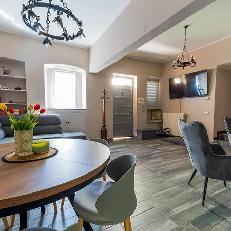 Inas Garden Elias Suite, Semesterbostad Lenno