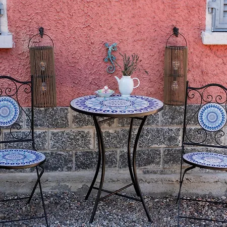 Inas Garden Elias Suite,