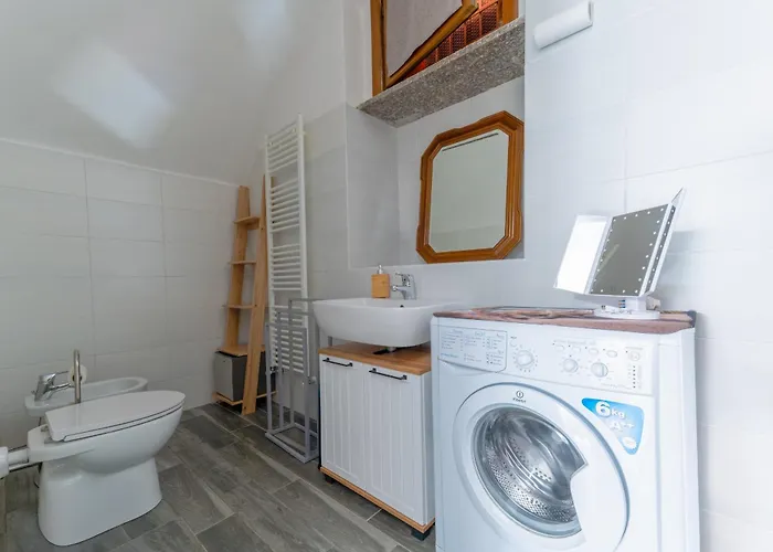 Inas Garden Elias Casa de Férias Lenno