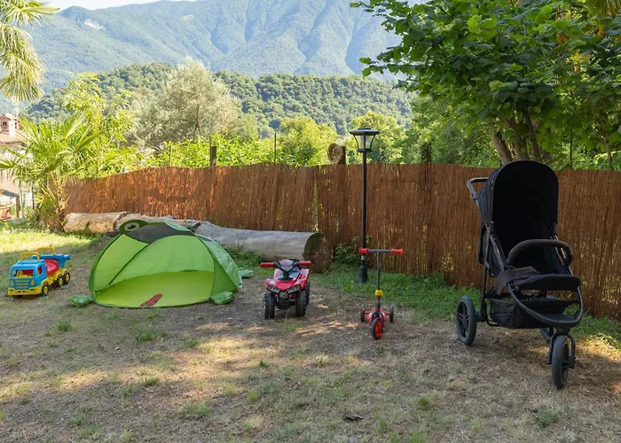 Inas Garden Elias * Lenno